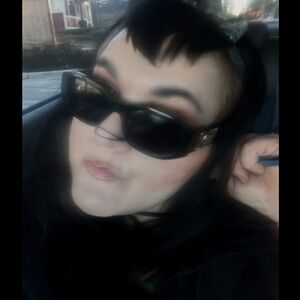 Meet your Posher, Kaitlyn